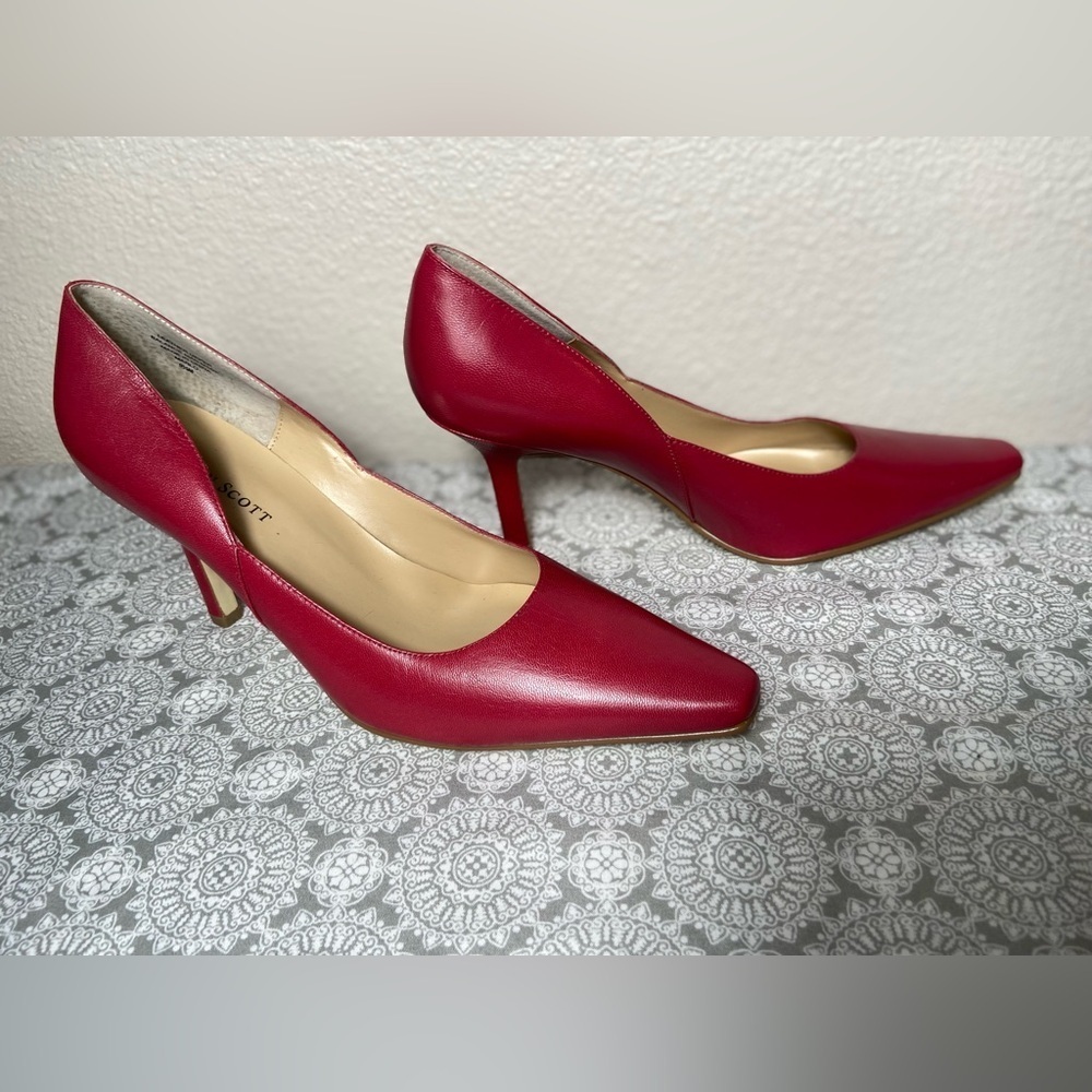 Karen Scott~Classy~Marlo~Dark Pink~Leather~Snip Toe~Slip-On~Heels~Size 9.5